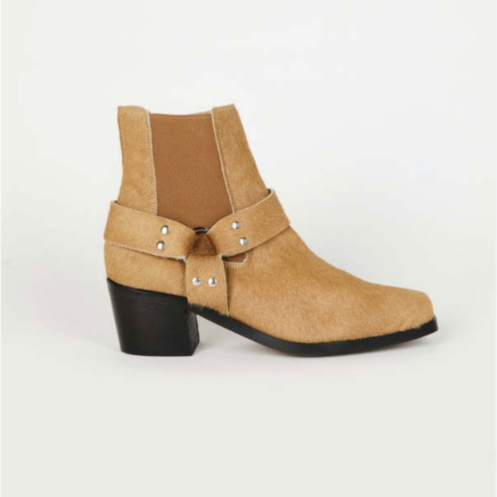 Intentionally Calf Hair Short Heel Boots Size 39 New colour wheat